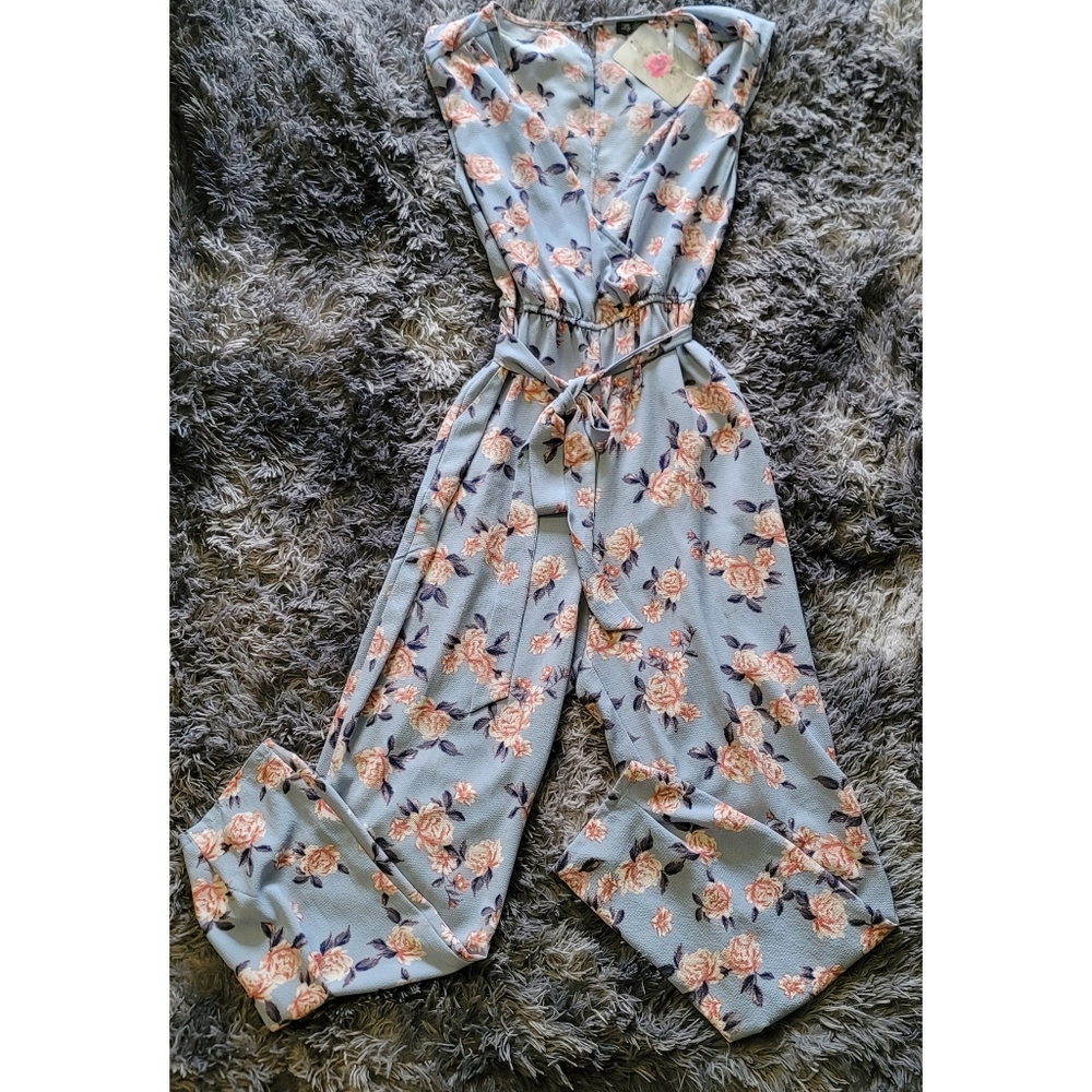 Lily Rose Floral Jumpsuit - Picture 3 of 10